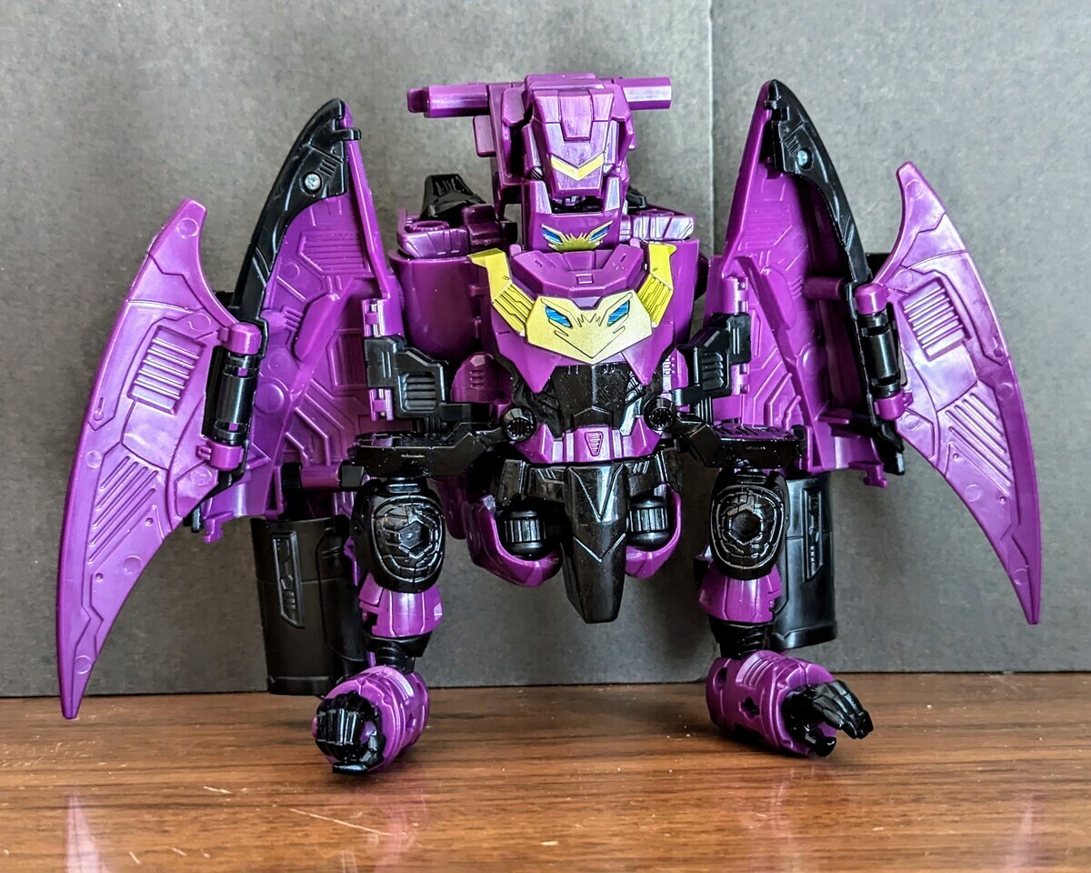 TRANSFORMERS LEGACY EVOLUTION RISE OF TYRANNY 2-PACK SENETOR
