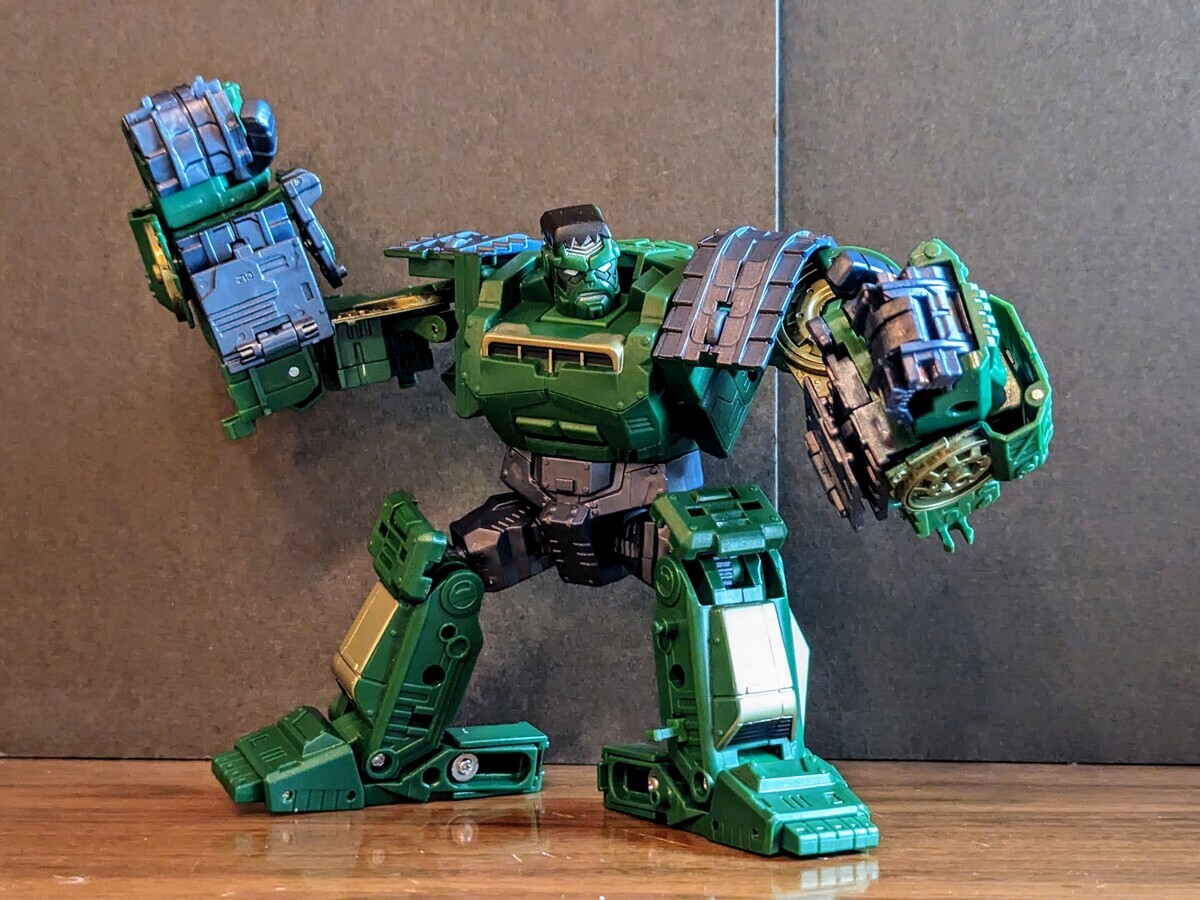 Transformers CROSSOVERS HULK - 変圧器たち