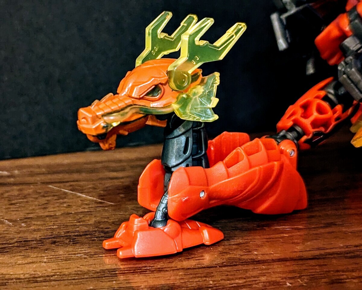 2024 Transformers: Year of the Dragon Crimsonflame - 変圧器たち