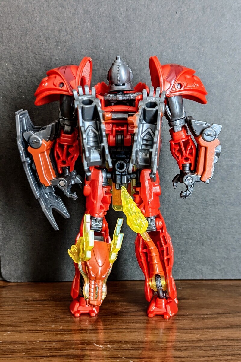 2024 Transformers: Year of the Dragon Crimsonflame - 変圧器たち