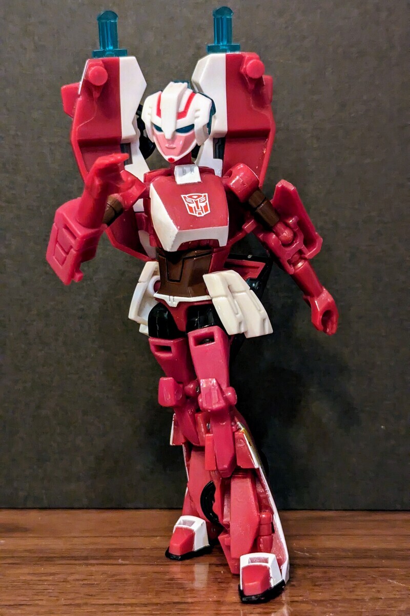 トランスフォーマー　アニメイテッド　TA-12　アーシー　本体のみ　中古品 トランスフォーマー アニメイテッド TA-12 アーシー(2010