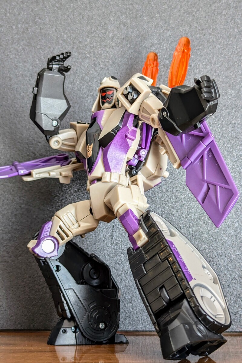 TransFormers Animated Blitzwing (2008) - 変圧器たち