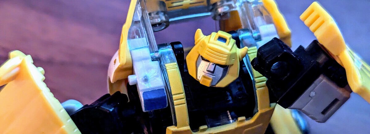 Transformers: Classics Bumblebee (2006) - 変圧器たち