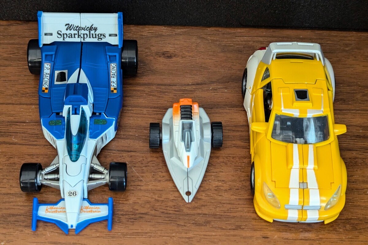 Transformers: Classics Bumblebee (2006) - 変圧器たち