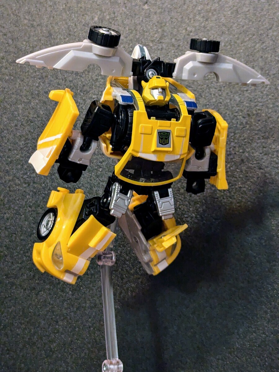 Transformers: Classics Bumblebee (2006) - 変圧器たち