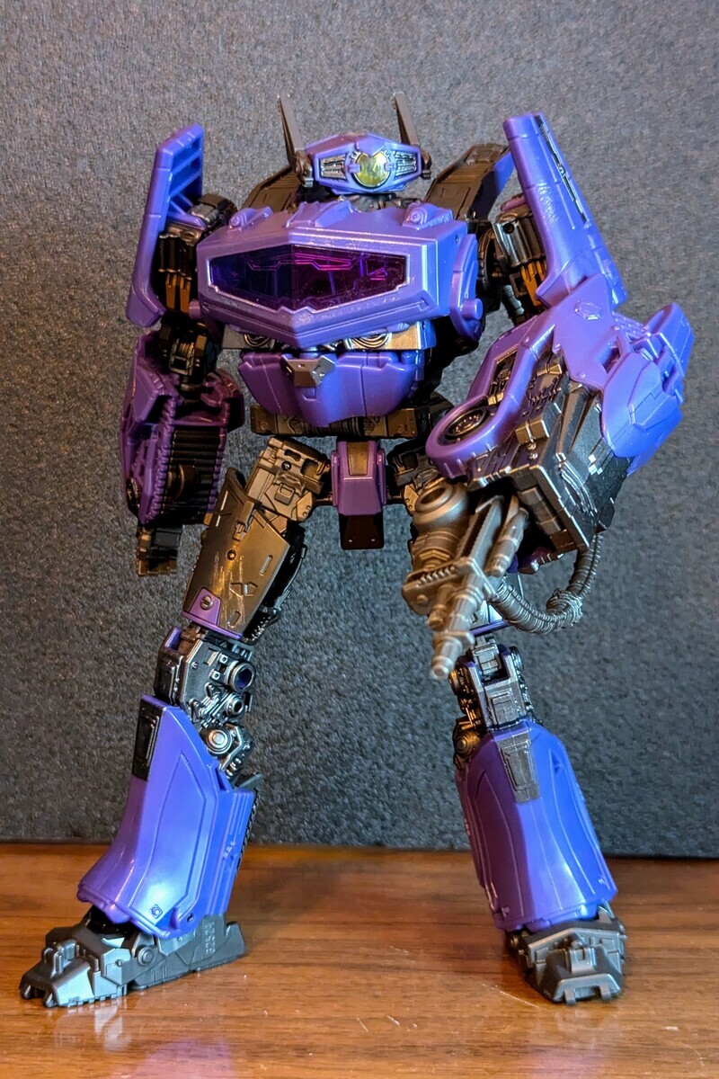 トランスフォーマー スタジオシリーズ SS-130 ショックウェーブ