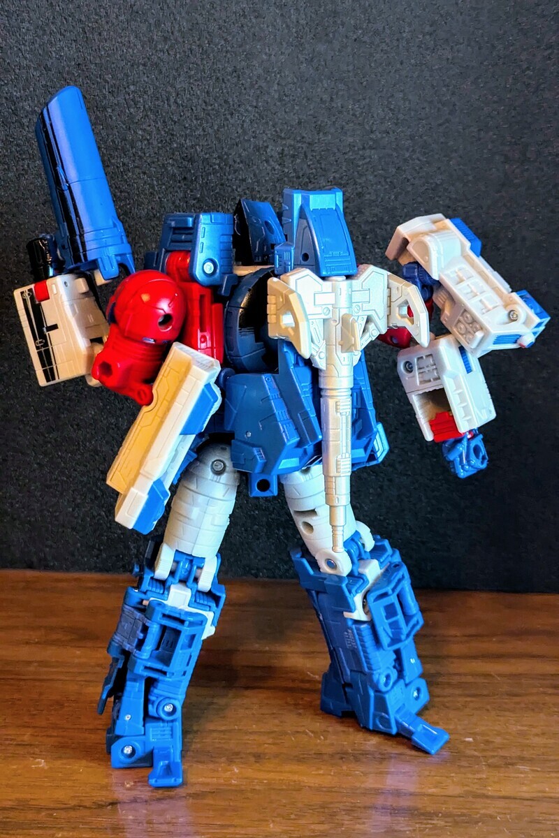 Transformers Generations Comic Edition Decepticon Straxus