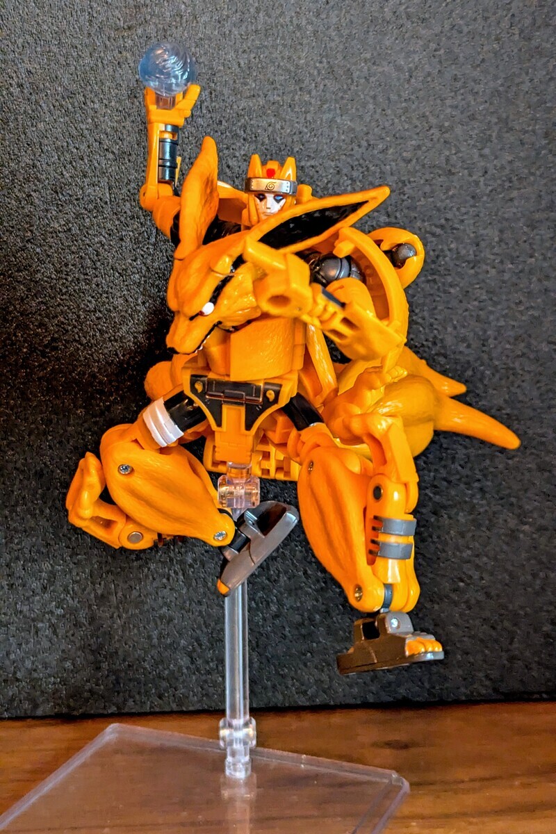 Transformers Collaborative NARUTO SHIPPUDEN x Transformers Kurama