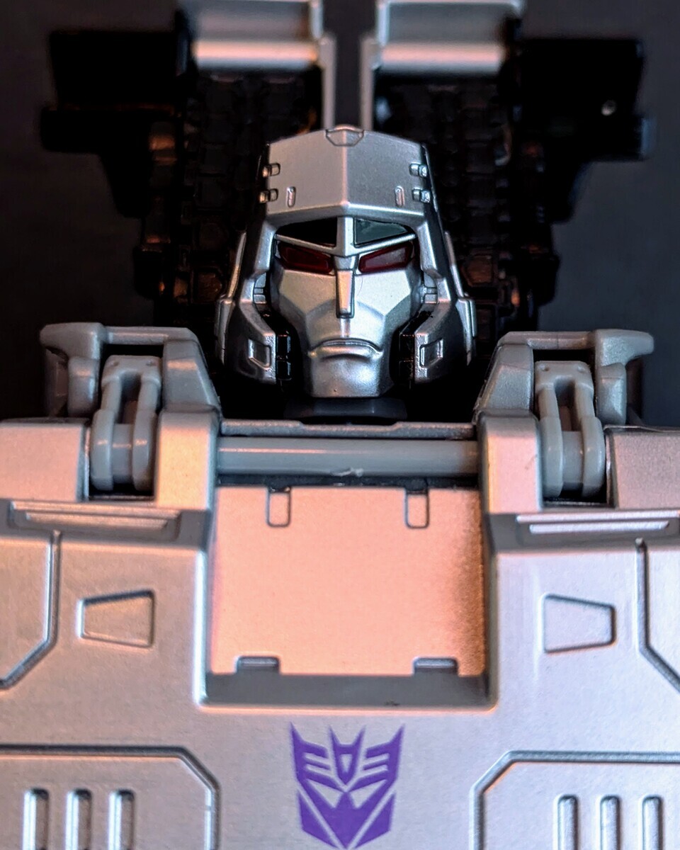 トランスフォーマー レジェンズ LG13 メガトロン (2015) + DX9