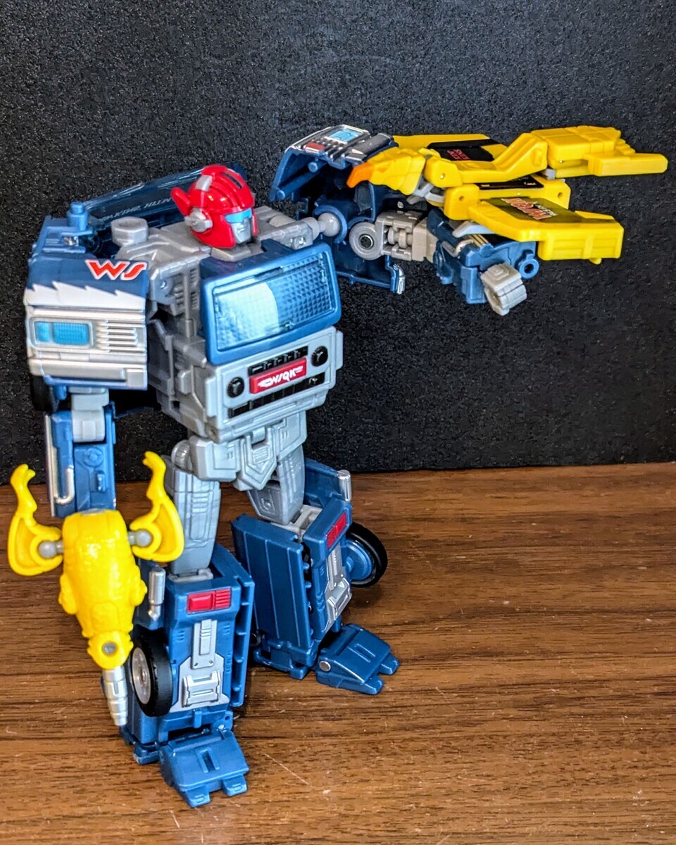 Transformers Collaborative Freakwency / 8-Trax (2026) - 変圧器たち