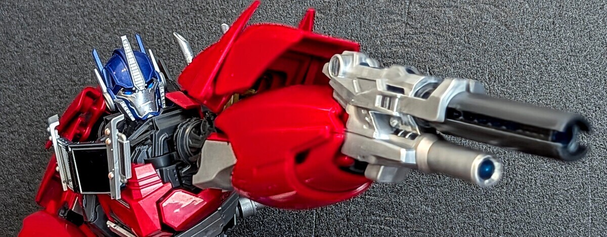 完成！ Blokees Transformers Action Edition 06 Optimus Prime