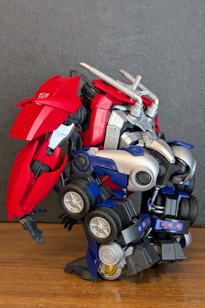 完成！ Blokees Transformers Action Edition 06 Optimus Prime