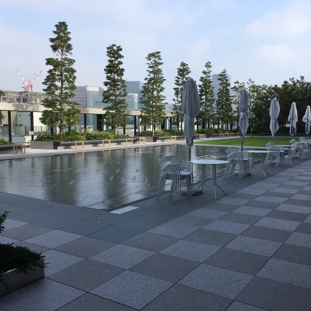 朝活】朝のGINZA SIXガーデンにいってみました - ビジネスマンの