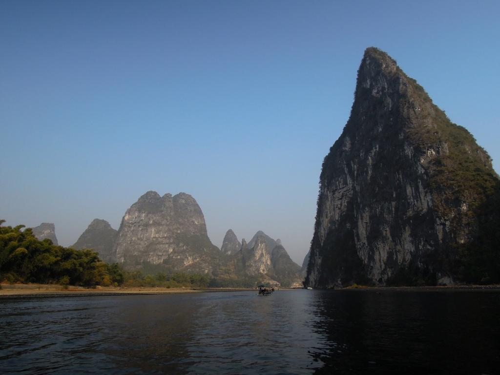 中国 桂林 漓江下りするなら興坪からが安くていいとこ取り Trip By Myself