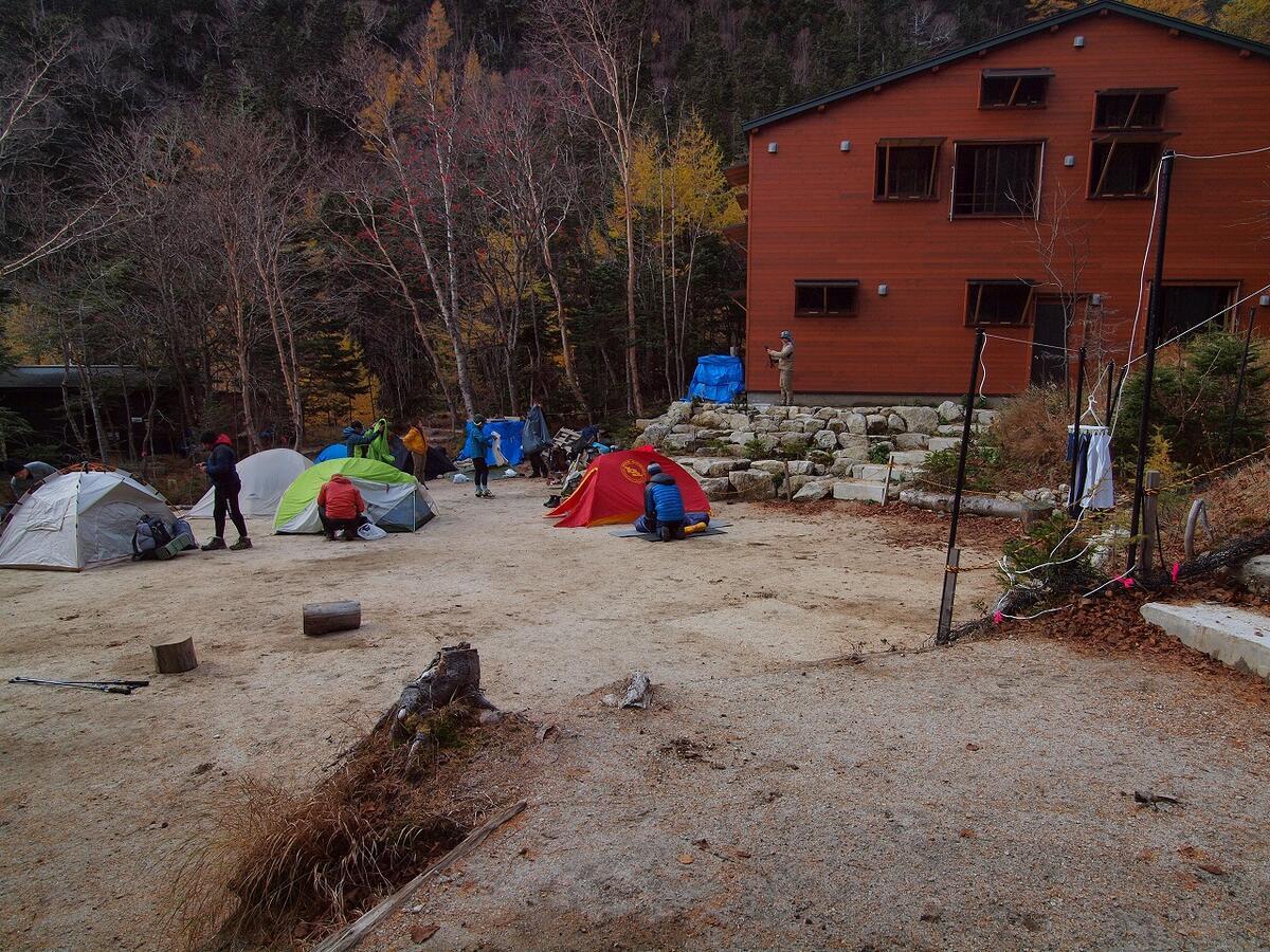 ブログ】鳳凰小屋でテント泊して鳳凰三山を縦走した様子と感想 - Trip