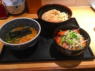 f:id:triveransaruk:20170923212247j:plain f:id:triveransaruk:20170923212247j:plain