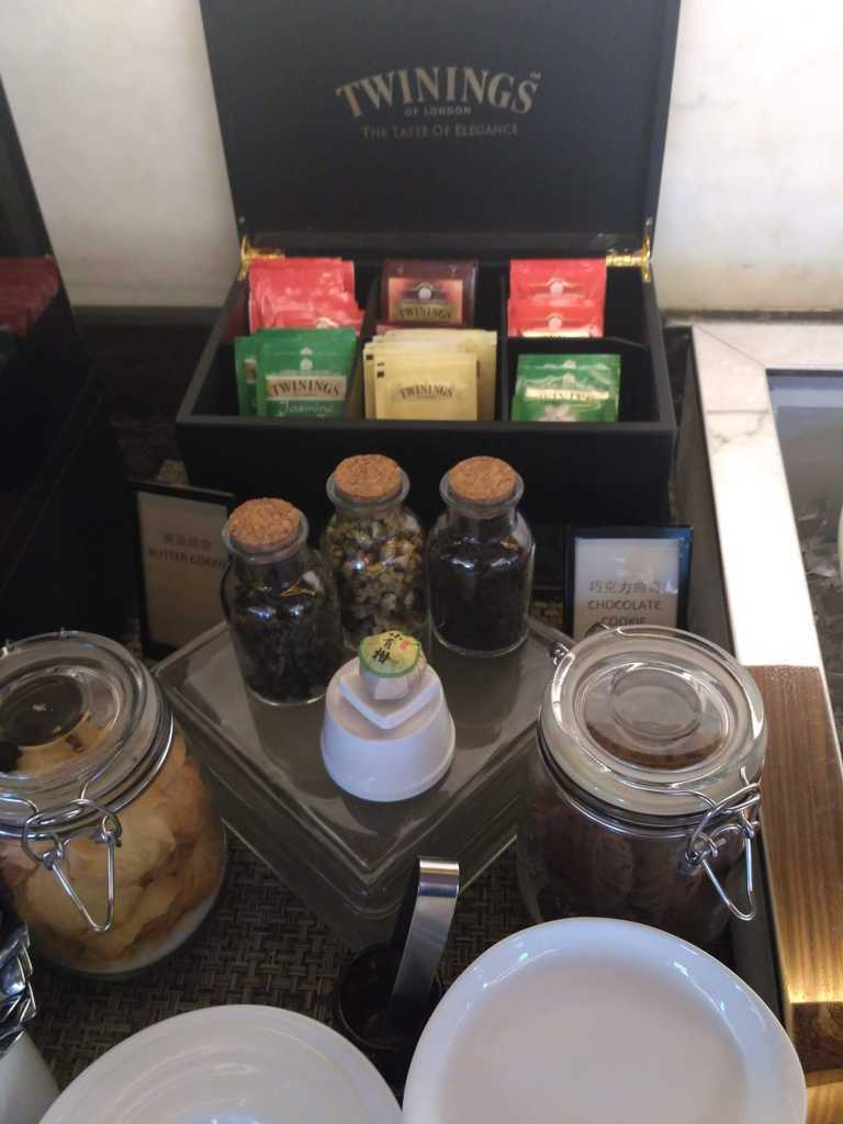 f:id:trvlr:20190612211444j:plain f:id:trvlr:20190612211444j:plain