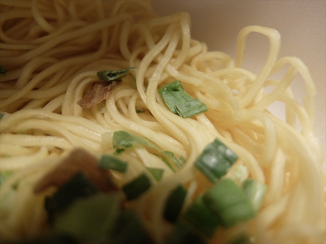 日清行列のできる店のラーメン 和歌山 特濃豚骨しょうゆを食べました ゴリ課長の横浜グルメ