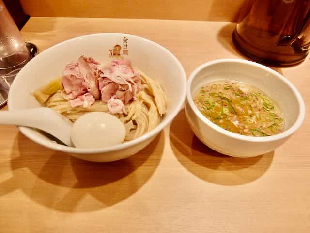 らぁ麺 鳳仙花 横浜店で金目鯛の旨味たっぷりのラーメンを堪能しました ゴリ課長の横浜グルメ