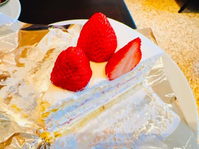 横浜ランドマークプラザ ハーブス はでかいケーキとおかわりコーヒーでまったりできる ゴリ課長の横浜グルメ