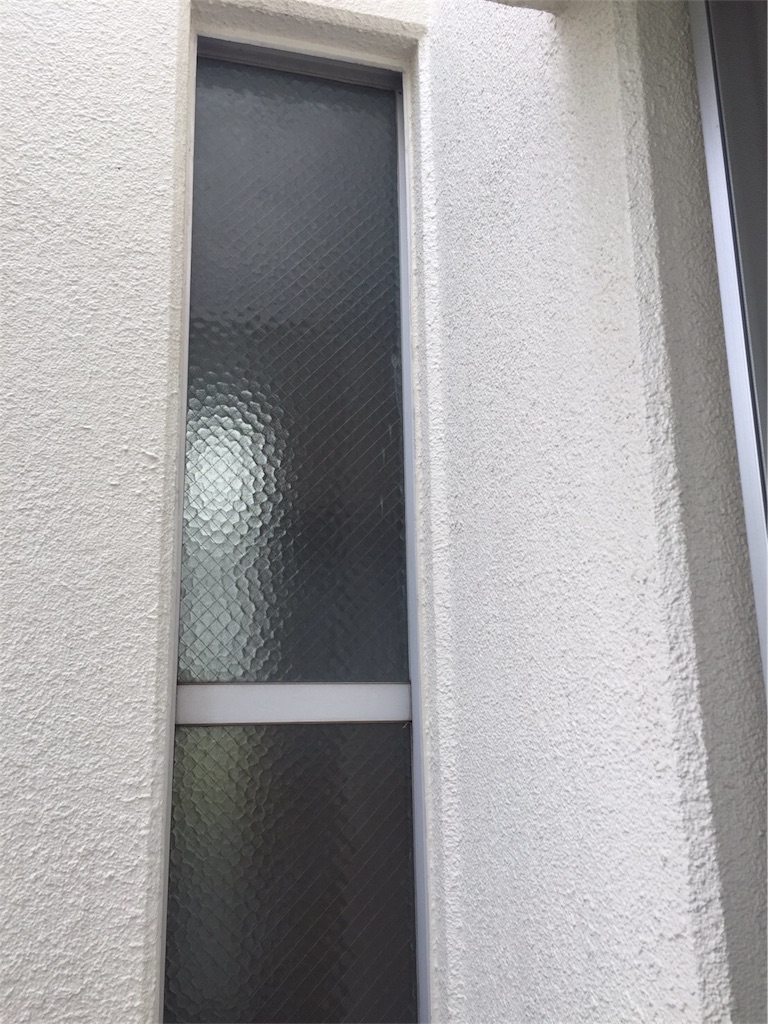 あまり知られていないかもしれませんが Fix 開かないガラス窓 って カバー工法で開く窓に出来るんです ペルーの文化を愛する窓屋の社長 高橋俊生