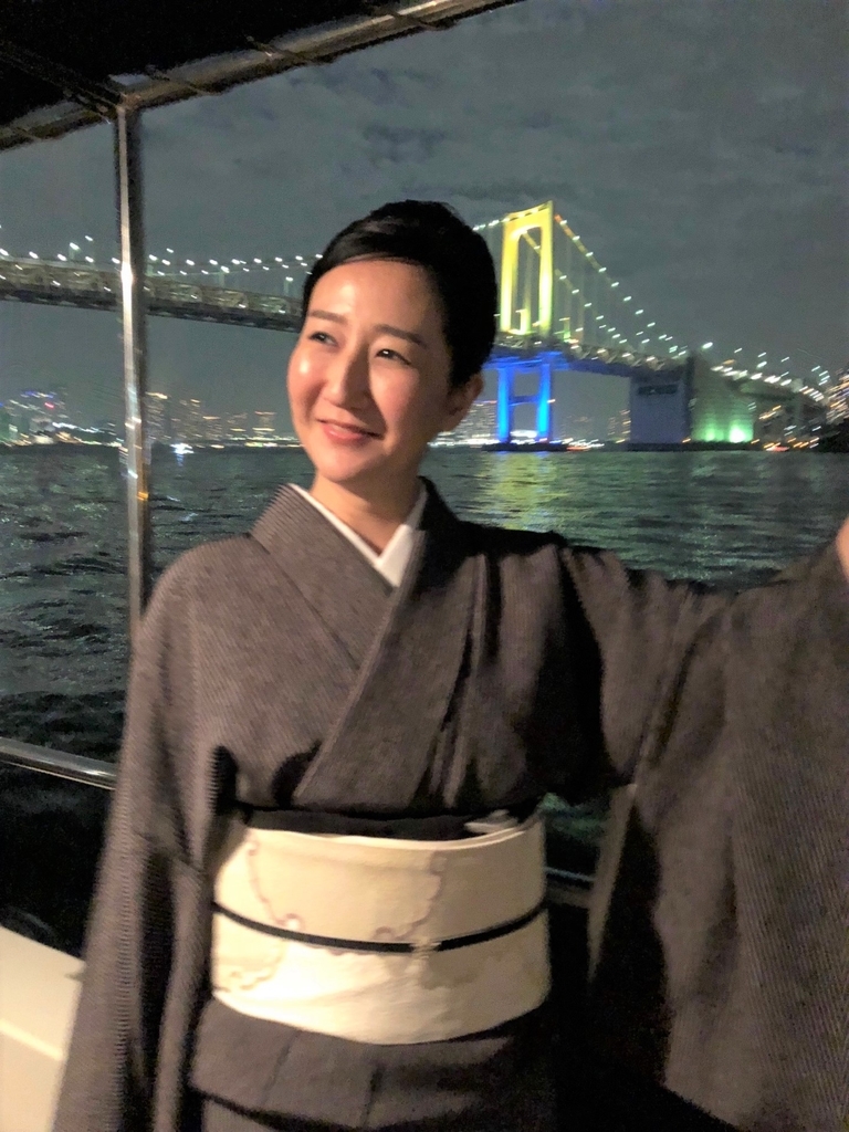 コーディネート例】縞の江戸小紋と雪輪の帯でクリスマスディナー 