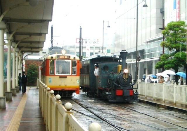 坊ちゃん列車　（松山市駅）