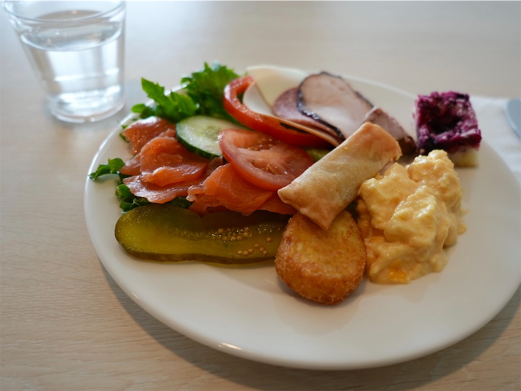 朝ごはんのビュッフェ