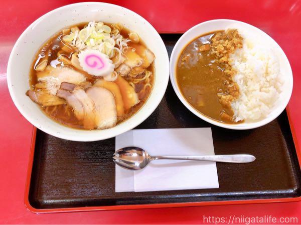 ラーメンもたべたいカレーもたべたい