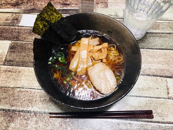 生姜醤油ラーメンをご家庭で！スーパーで買えるメンマチャーシューセットが便利