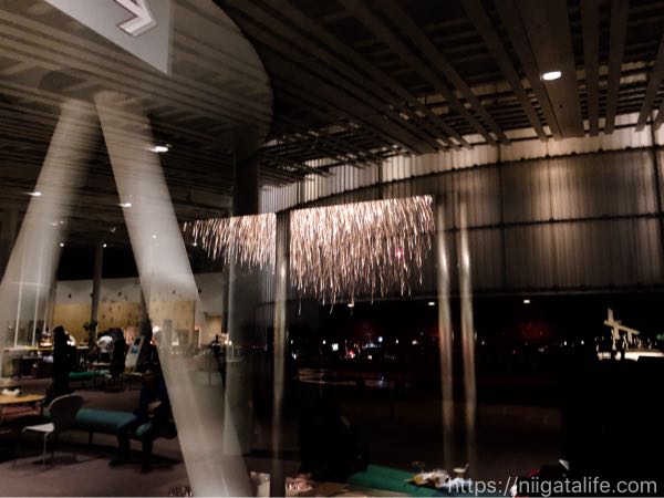 長岡雪しか「雪花火」の鑑賞は、リリックホールなら寒さ知らず