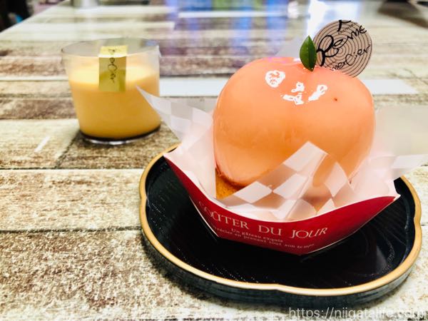 ルメルシーの桃丸ごと使った「もものタルト」がすごい！誕生日ケーキも食べましたレポ