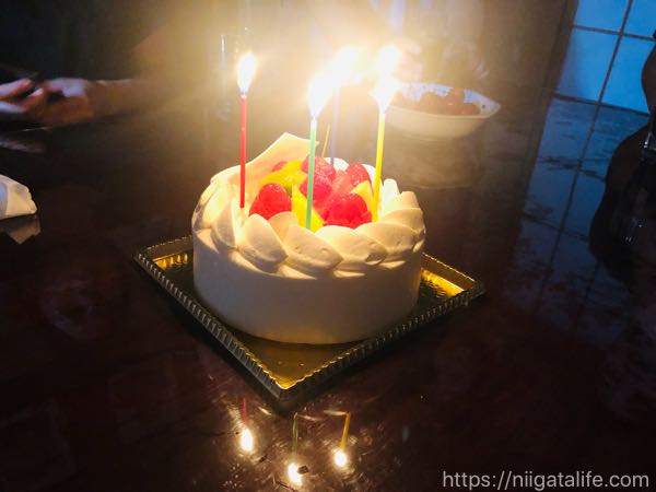 ルメルシーの桃丸ごと使った「もものタルト」がすごい！誕生日ケーキも食べましたレポ