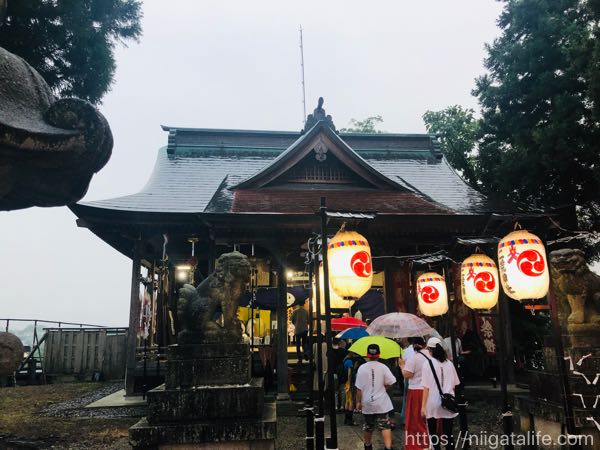小千谷･二荒神社では来年65年ぶりに「縮の鳥居」を建てる！