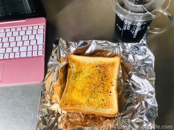 食パンをめちゃウマな塩パンにして食べる方法！