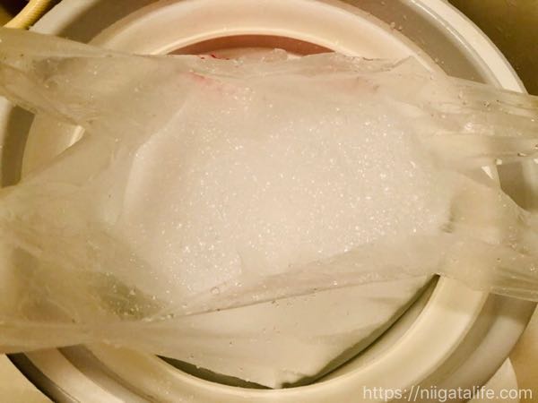 【上履きオキシ漬け】で汚れをごっそり落とす！