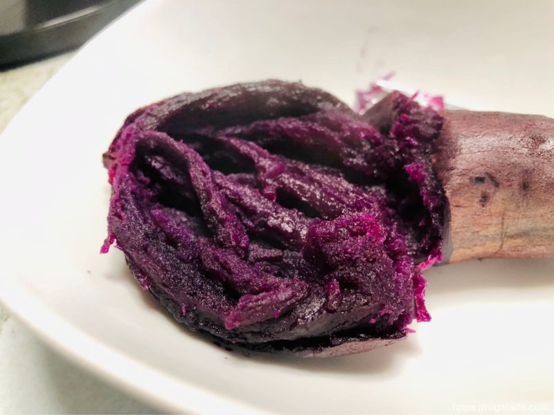 紫色で濃厚！炊飯器でねっとり焼き芋作ったよ！