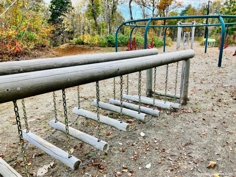 丘陵公園 里山フィールドのアスレチック遊具