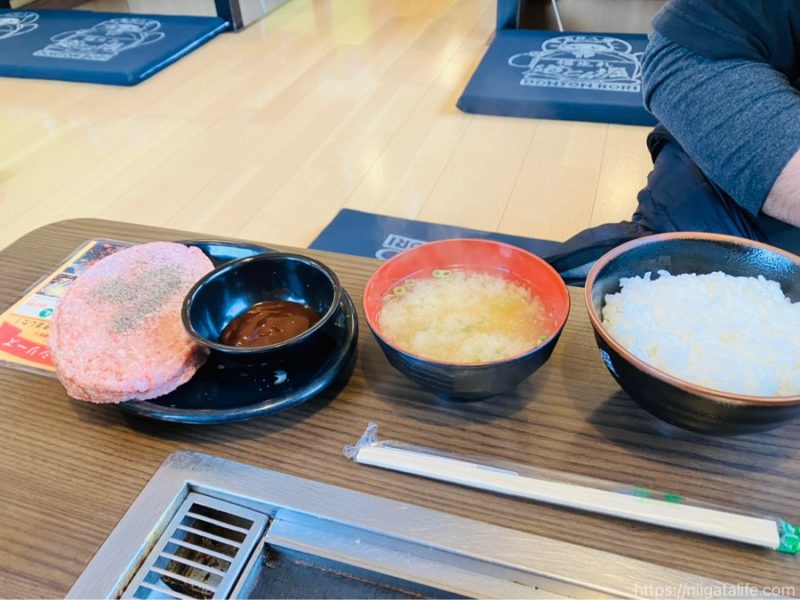 道とん堀のランチが安い！熱々もんじゃとハンバーグ