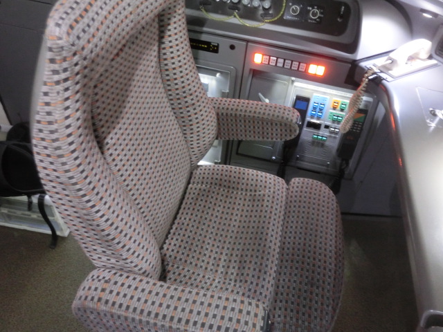 新幹線運転席