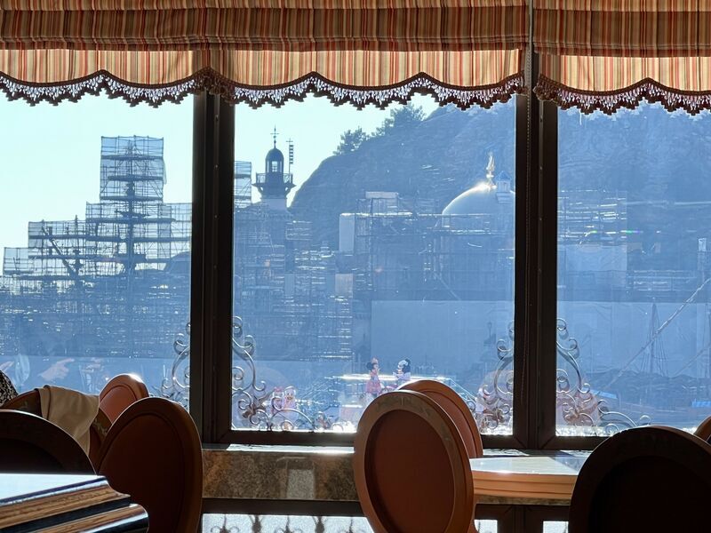 ベッラヴィスタラウンジは後方席でもいいぞ 舞浜を丸呑み
