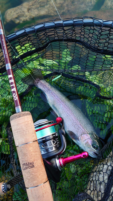 アブのレボMGXシータにリールスタンドつけたから見てみて - つき