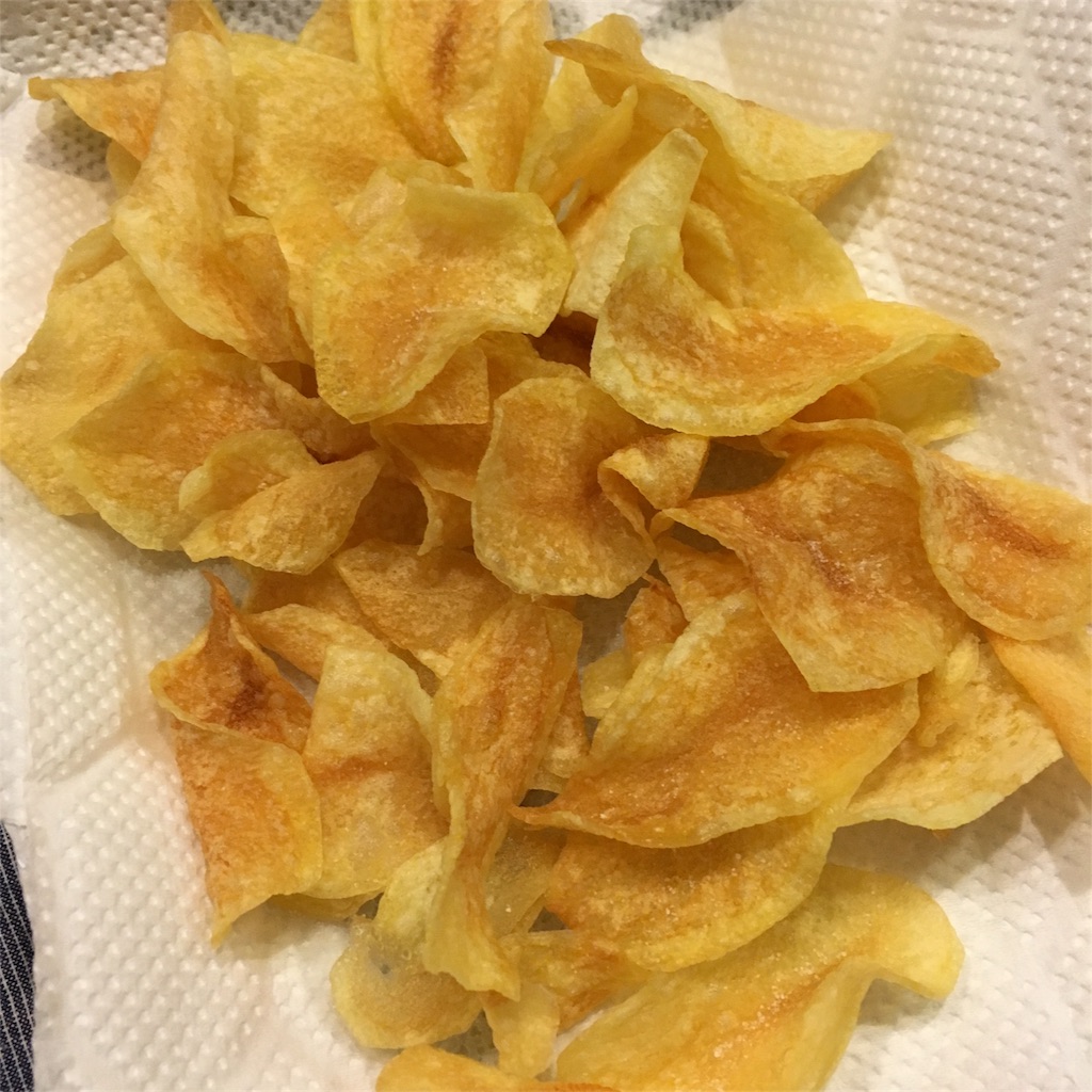 手作りポテトチップスを作る 旨すぎてワインまでもたない 堅あげポテトに合うワイン まいにちワイン ときどき釣り 手作りポテトチップスを作る 旨すぎてワインまでもたない 堅あげポテトに合うワイン まいにちワイン ときどき釣り