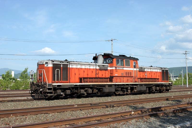 DD511167 - 鶴君の機関車観？（館？）