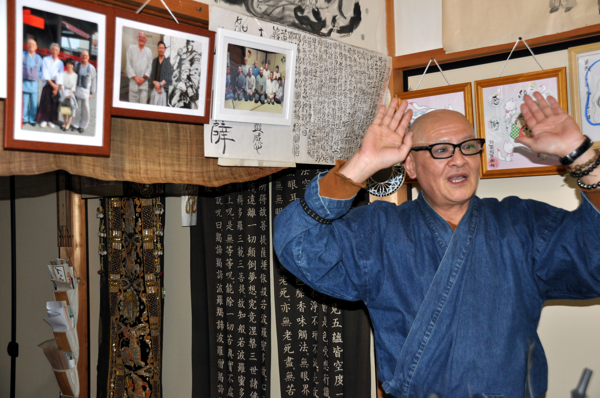 f:id:tsushimaderaterameguri:20191212114039j:plain f:id:tsushimaderaterameguri:20191212114039j:plain