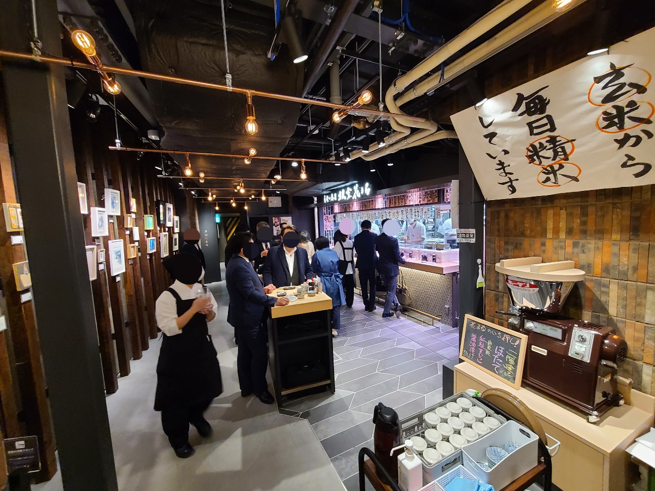 根室花まるが新橋にオープン 開店1人目の客として最速レビュー 立食い寿司 根室花まる エキュートエディション新橋 御成門プログラマーのグルメ記録