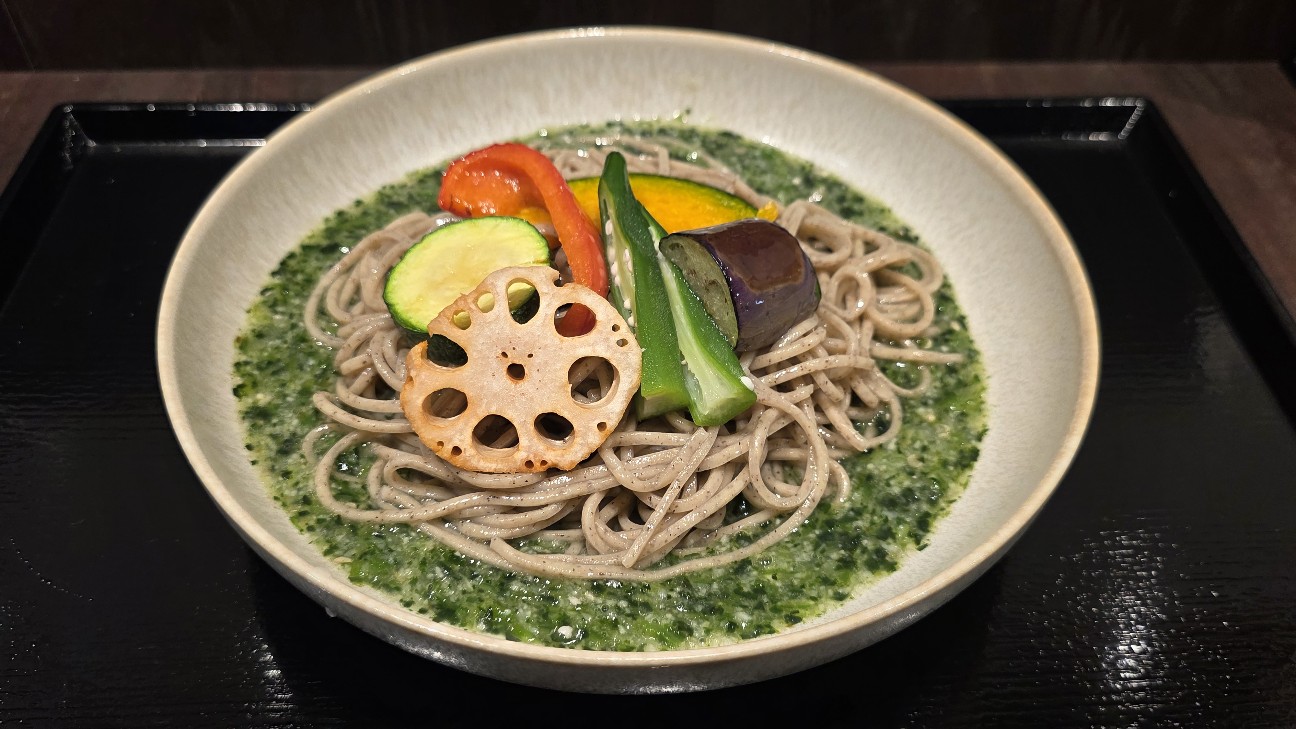 J-SOBA TOKYO＠新御茶ノ水】新食感のSOBAと野菜を楽しむニュースタイル