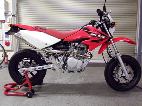 20091011xr100_02.jpg