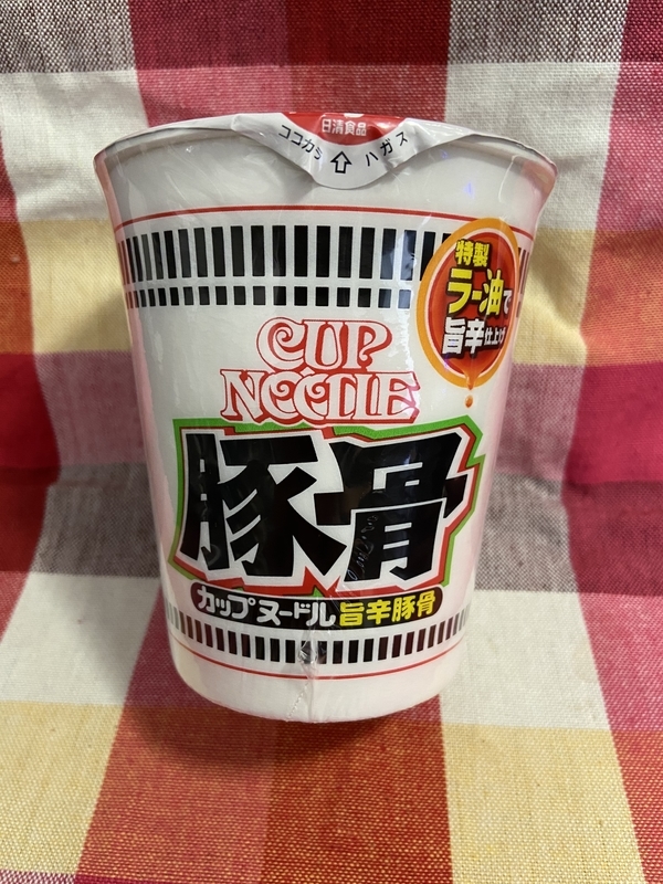 カップラーメン 日清 カップヌードル旨辛豚骨 カロリー 味など それ 食べたらどうだった ３分で読める カップ麺 コンビニ食品のカロリーと感想