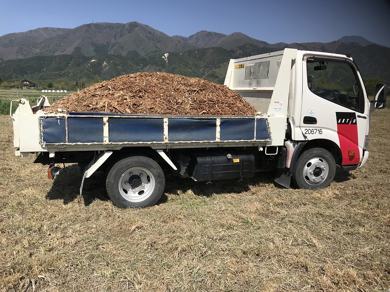 ２トンダンプの画像